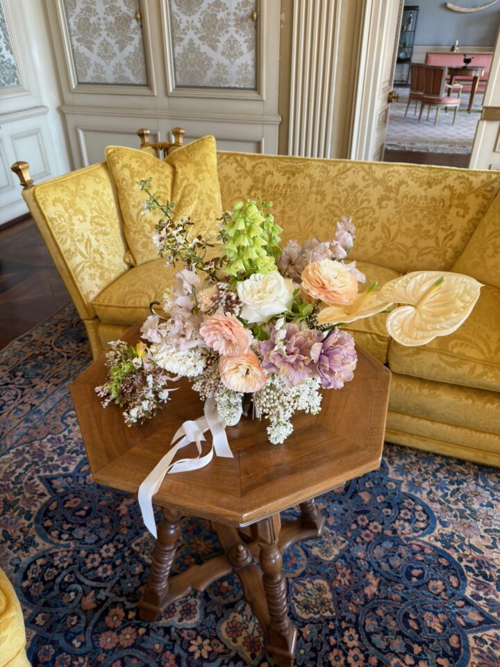 `Luxury Marie Antoinette‘